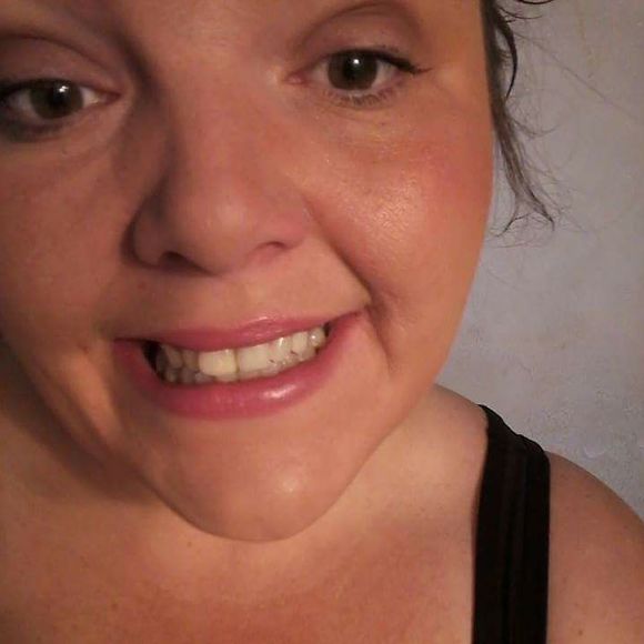 Meet your Posher, Crystal - Picture 1 of 1